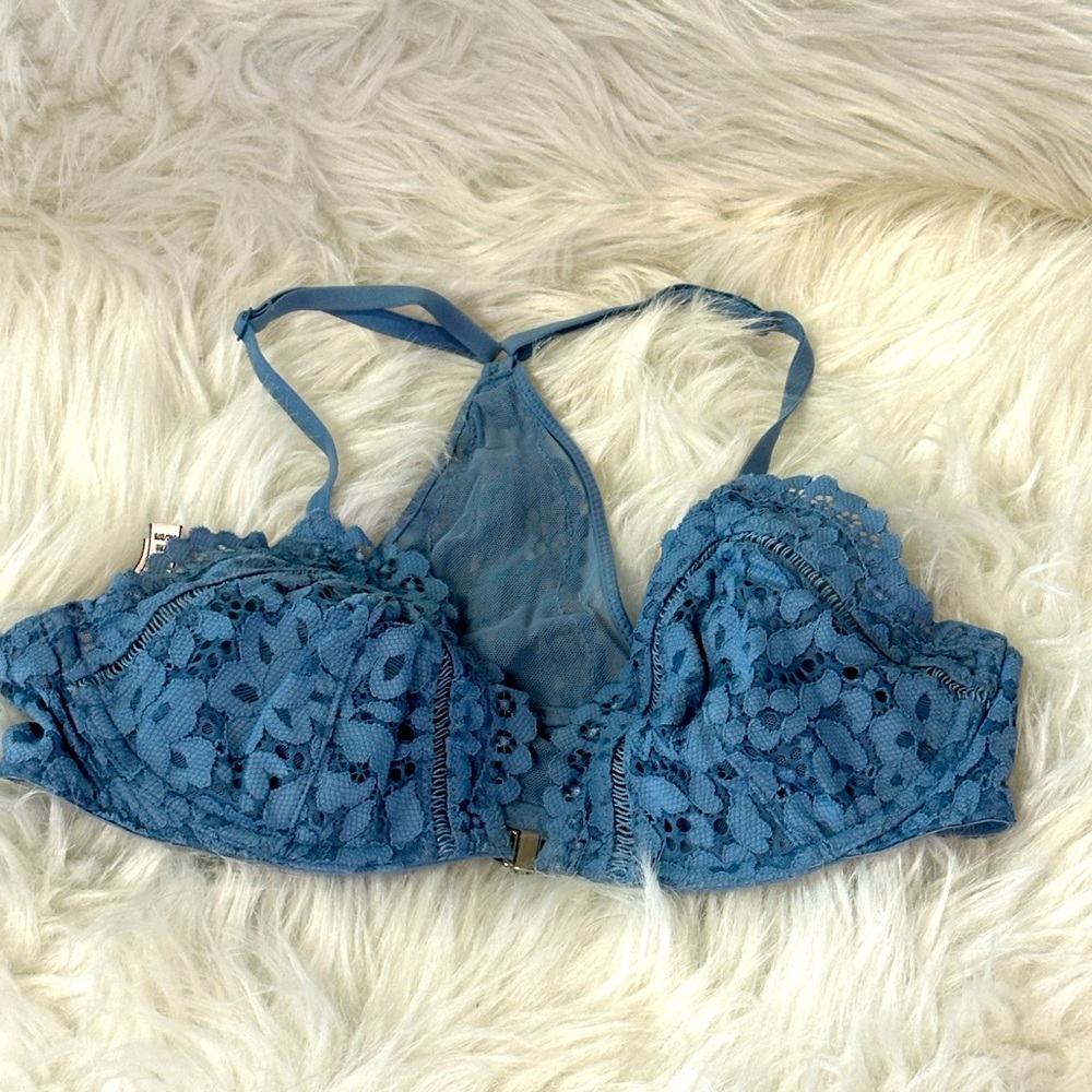 EUC Victoria's Secret Blue Lace Underwire Bra with Adjustable Straps‎ Size 34C